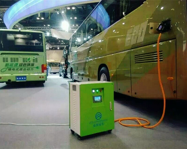 SSE 태양 전원된 EV 충전 시스템 중국에서 첫 번째 태양 강화한 버스에 적용